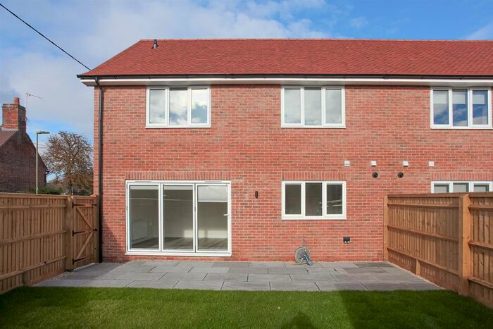 3 Bedroom Semi-Detached House To Rent In High Street, Drayton, Abingdon, OX14