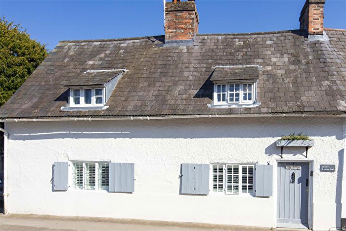 4 Bedroom Cottage For Sale In Wey Cottage, Goring On Thames, RG8