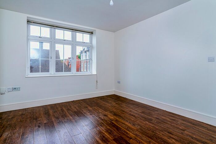 2 Bedroom Flat To Rent In Halton Road, London, N1