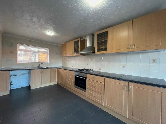 3 Bedroom Terraced House To Rent In Stamford Walk, Corby, NN18