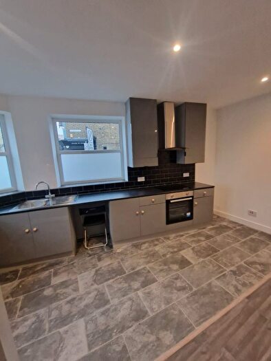 1 Bedroom Flat To Rent In High Road Leyton, London, E10
