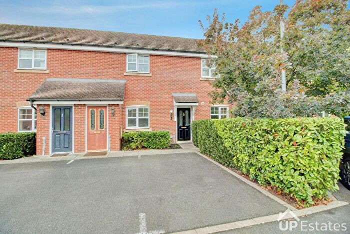 2 Bedroom Maisonette For Sale In Fletcher Walk, Finham, Coventry, CV3