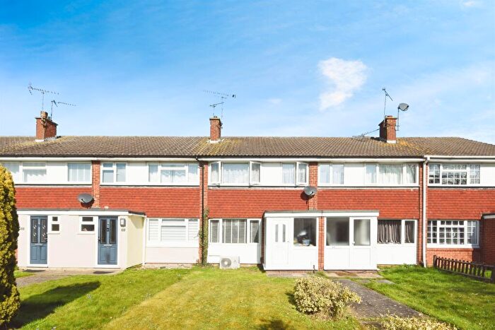 3 Bedroom Terraced House For Sale In Moss Path, Galleywood, Chelmsford, CM2
