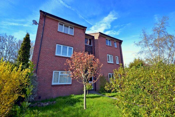 Studio To Rent In Carice Gardens, Clevedon, BS21