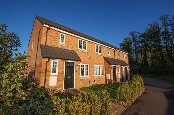 3 Bedroom End Of Terrace House To Rent In Plover Place, Exning, CB8