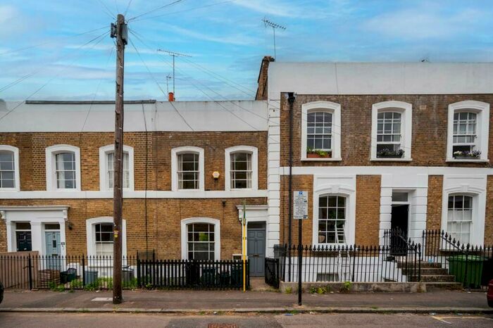 2 Bedroom Terraced House To Rent In Baring Street, Islington, London, N1