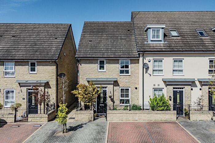 3 Bedroom Semi Detached House For Sale In Pudding Lane, Hyde., SK14