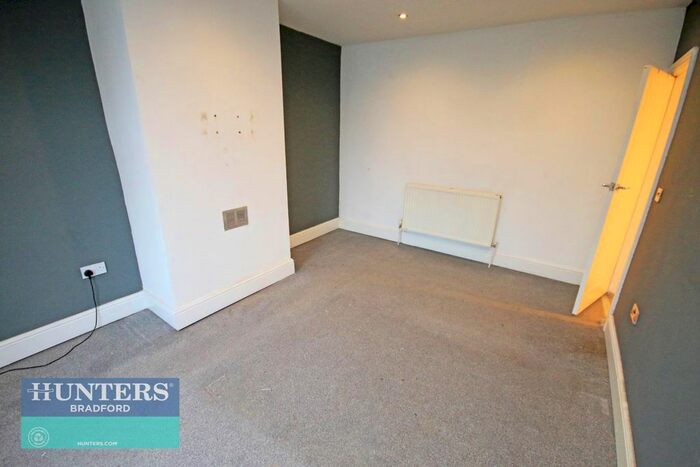 1 Bedroom Terraced House To Rent In Hill Street, Bradford, West Yorkshire, BD6