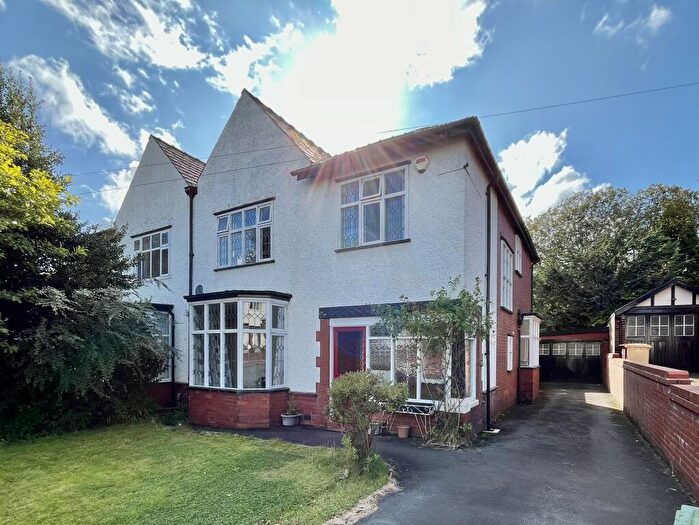 4 Bedroom Semi-Detached House To Rent In Coverdale Avenue, Heaton, Bolton, BL1