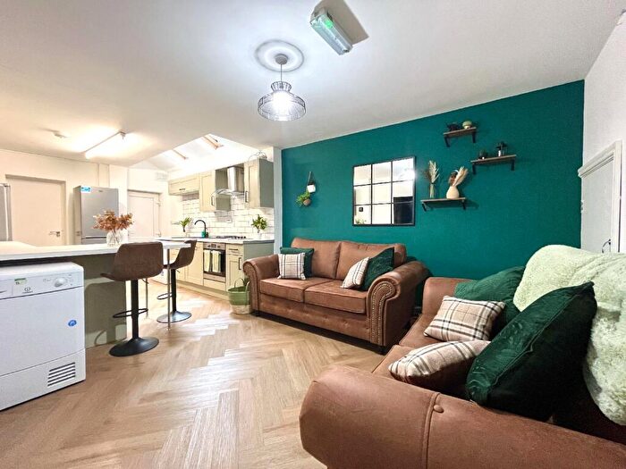 5 Bedroom House To Rent In Hubert Road (D), Selly Oak, Birmingham, West Midlands, B29