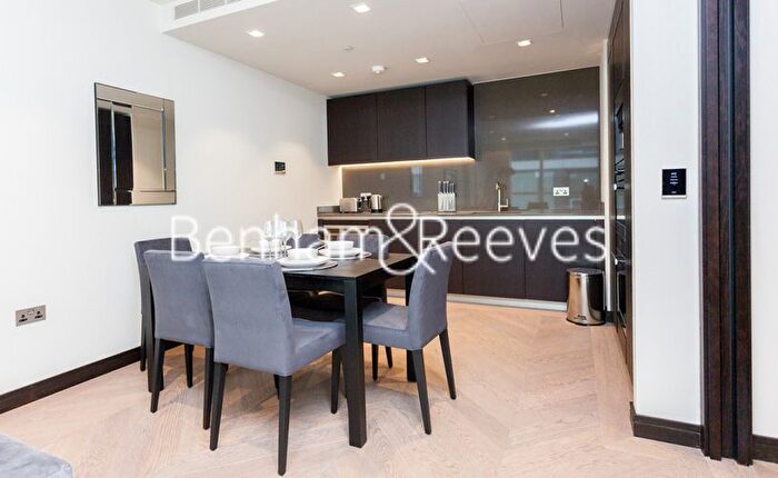 2 Bedroom Flat To Rent In Balmoral House, One Tower Bridge, SE1