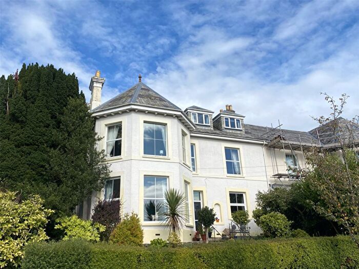 2 Bedroom Flat For Sale In Dunheved Road, Launceston, Cornwall, PL15