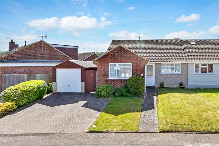 3 Bedroom Semi-Detached Bungalow For Sale In Stour Road, Chartham, Canterbury, Kent, CT4