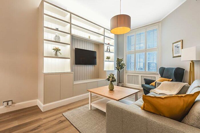 1 Bedroom Apartment To Rent In Fulham Road, SW10