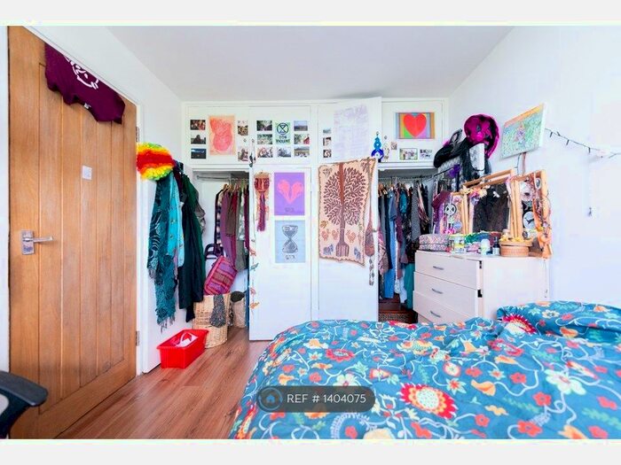 4 Bedroom Flat To Rent In Ladlands, London, SE22