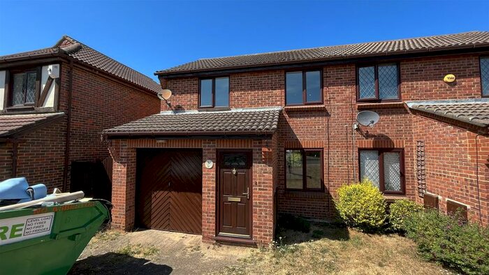 3 Bedroom Semi-Detached House To Rent In Bridgewater Place, Leybourne, West Malling, ME19