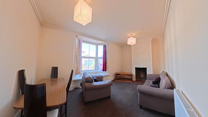 4 Bedroom Flat To Rent In Lewes Road, Brighton, BN2