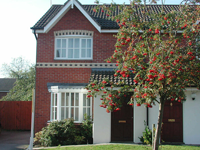 2 Bedroom Mews To Rent In Whitsand Road, Manchester, Greater Manchester, M22