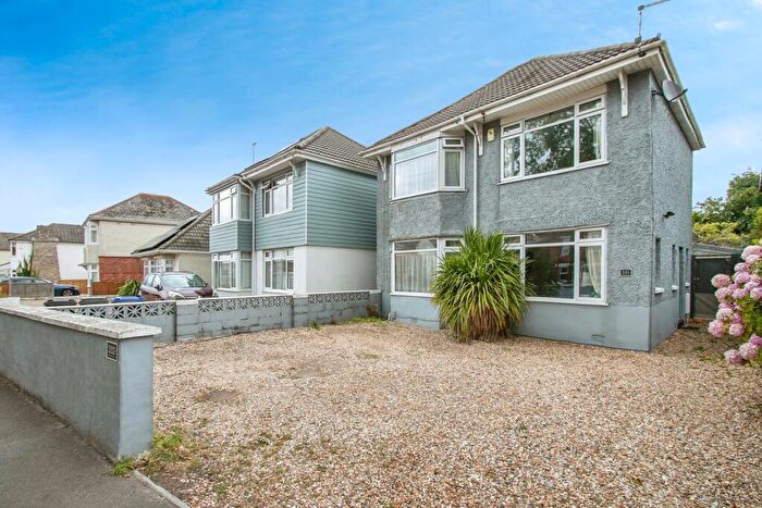3 Bedroom Detached House For Sale In Wallisdown Road, Wallisdown, Bournemouth, Dorset, BH11