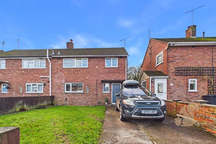 3 Bedroom Semi-Detached House For Sale In Monkwick Avenue, Colchester, CO2