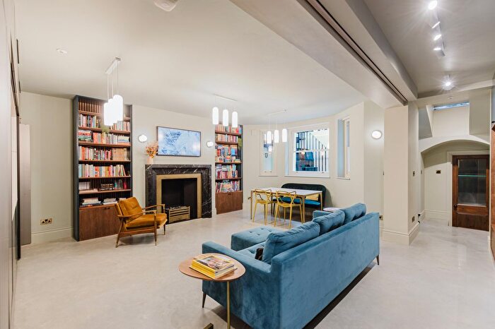 2 Bedroom Flat To Rent In Emperors Gate, London, SW7