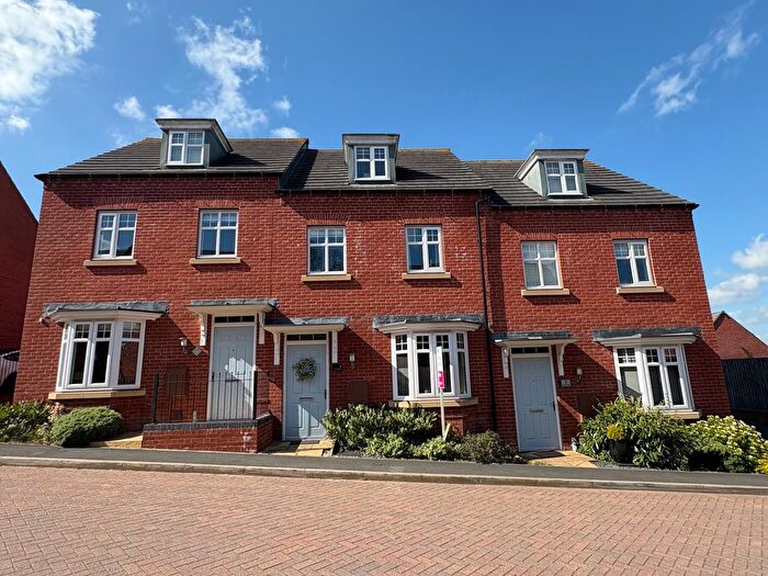 3 Bedroom Town House For Sale In Litton Croft, Ashbourne, DE6
