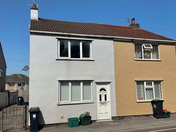 2 Bedroom Flat To Rent In Forest Road, Kingswood, BS15