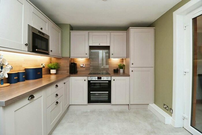 3 Bedroom Terraced House For Sale In Nicol Street, Kirkcaldy, KY1
