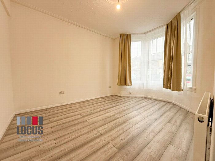 4 Bedroom Terraced House To Rent In Eldon Road, Wood Green, N22