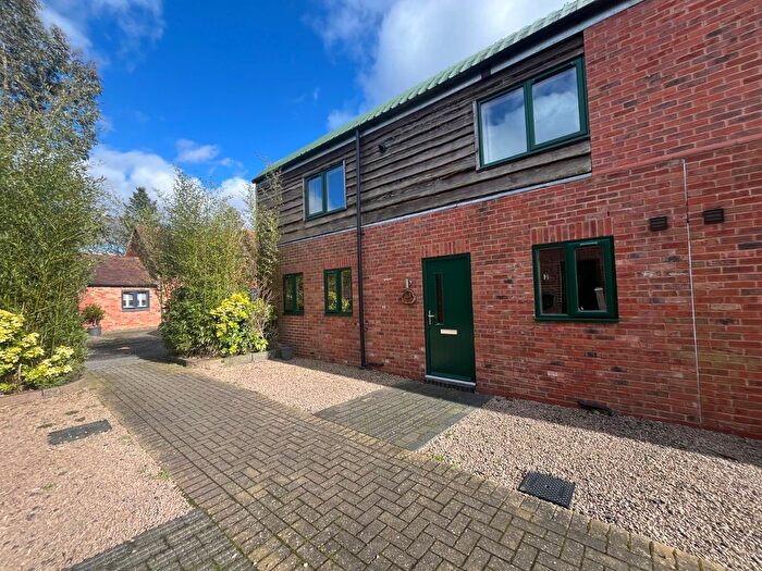 4 Bedroom End Of Terrace House To Rent In Bills Lane, Shirley, Solihull, B90