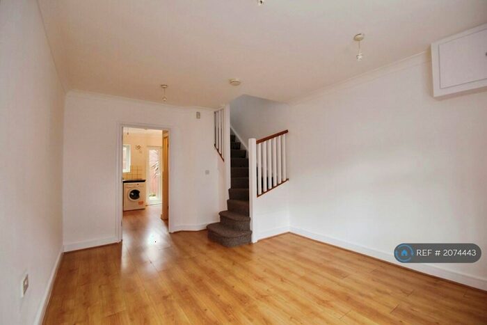 2 Bedroom Terraced House To Rent In Harold Street, Cardiff, CF24