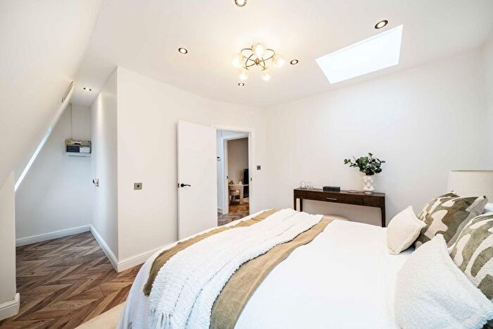 1 Bedroom Flat For Sale In Matheson Road, London, W14