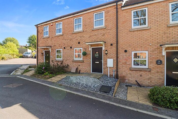 2 Bedroom Terraced House For Sale In Chestnut Drive, Barlborough, Chesterfield, S43