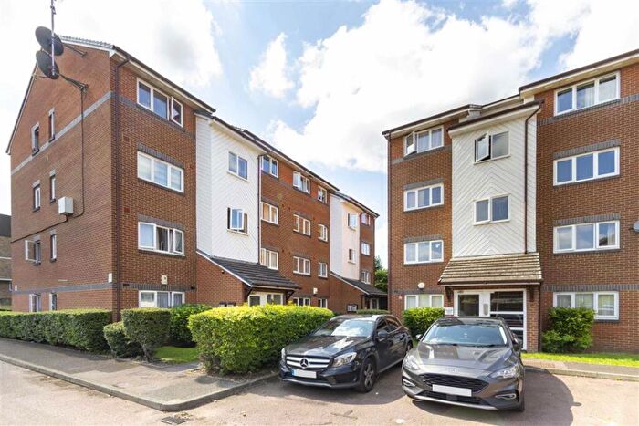1 Bedroom Flat To Rent In Goodwin Close, Bermondsey, SE16