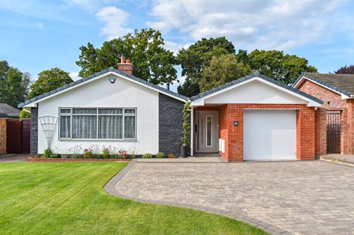 3 Bedroom Detached Bungalow For Sale In Braemar Drive, Highcliffe, Christchurch, BH23