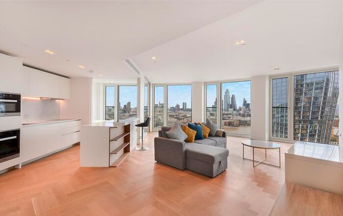 2 Bedroom Flat To Rent In Upper Ground, London, SE1