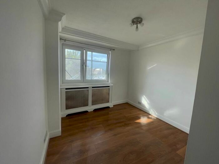 1 Bedroom Flat To Rent In St. Johns Wood Road, London, NW8