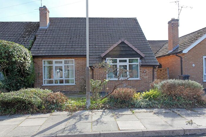 2 Bedroom Detached Bungalow For Sale In Oakside Close, Leicester, LE5