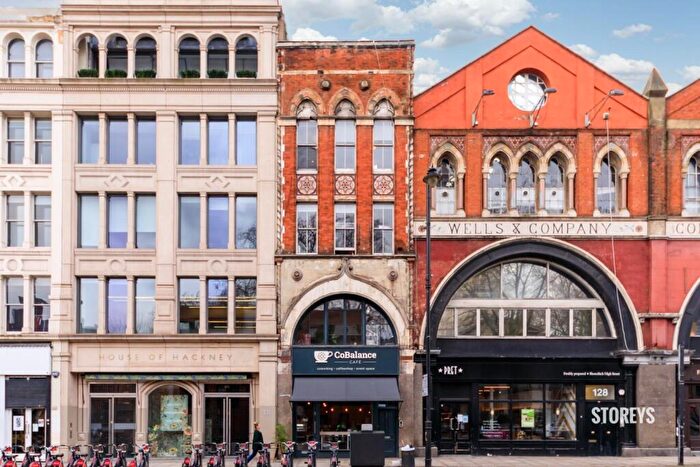 1 Bedroom Apartment To Rent In Shoreditch High Street, Hackney, E1