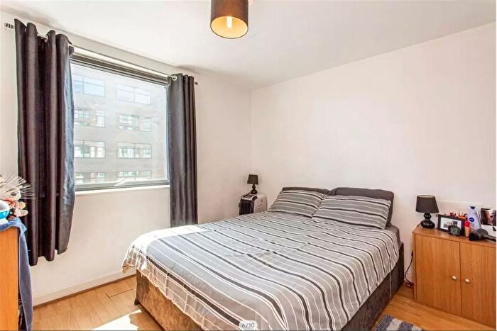 2 Bedroom Flat To Rent In The Lock Building, London, E15