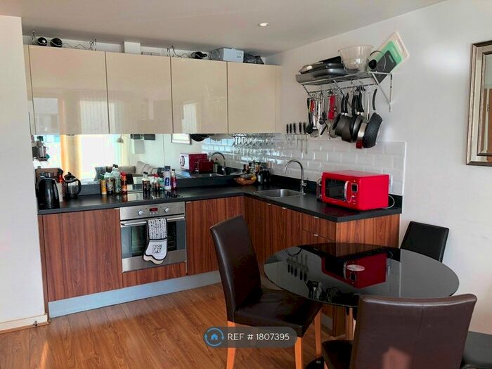 1 Bedroom Flat To Rent In Schrier, Barking, IG11