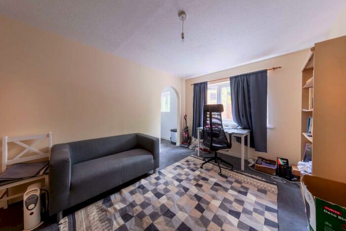 1 Bedroom Flat To Rent In Brunswick Quays, Surrey Quays, London, SE16