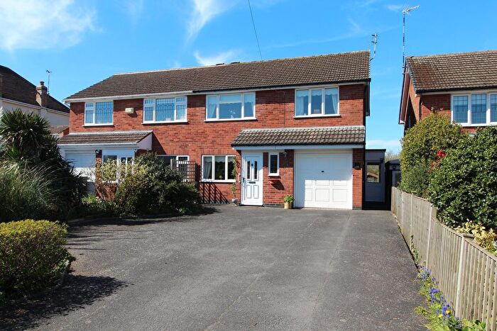 3 Bedroom Semi Detached House For Sale In Cork Lane, Glen Parva, Leicester, LE2
