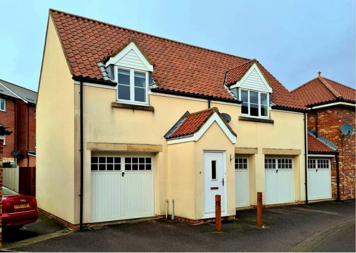 2 Bedroom Apartment To Rent In Shannon Walk, Portishead, BS20