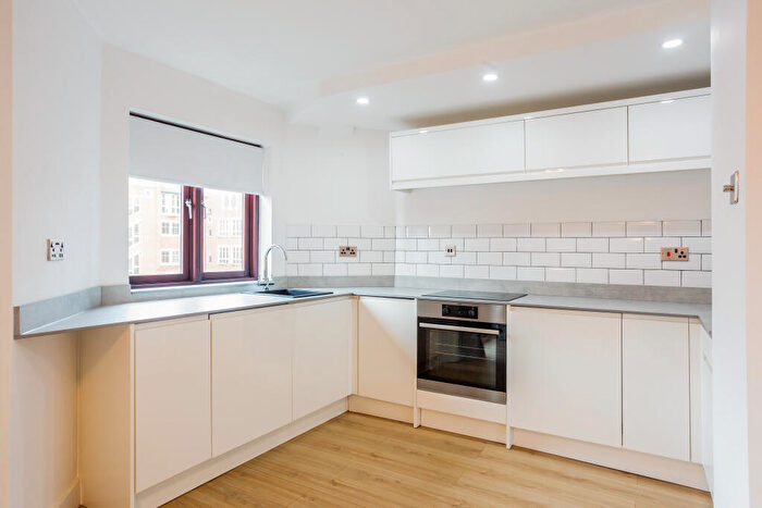 1 Bedroom Apartment To Rent In The Heyes, Gloucester Green, Oxford, OX1