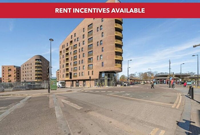 1 Bedroom Flat To Rent In Medway Street, Chatham, ME4