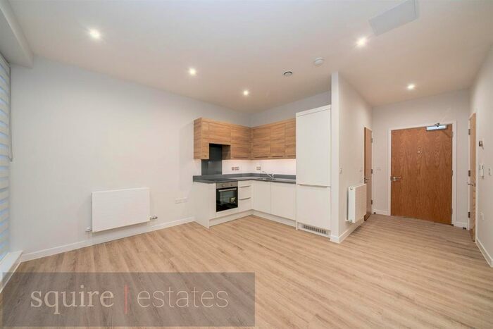 1 Bedroom Flat To Rent In Bryanston Court, Hemel Hempstead, HP2