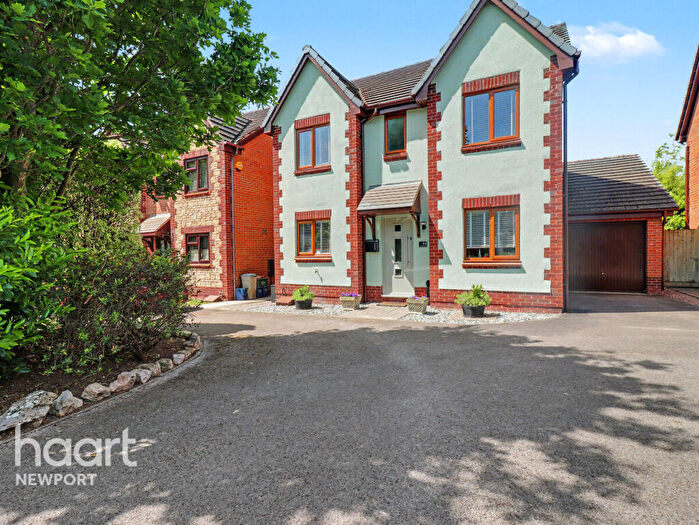 4 Bedroom Detached House For Sale In Chestnut Drive, Caldicot, NP26
