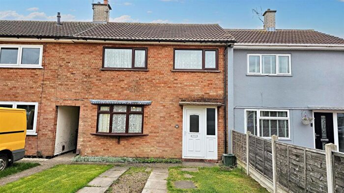 3 Bedroom Town House For Sale In Bedale Drive, Mowmacre Hill, LE4