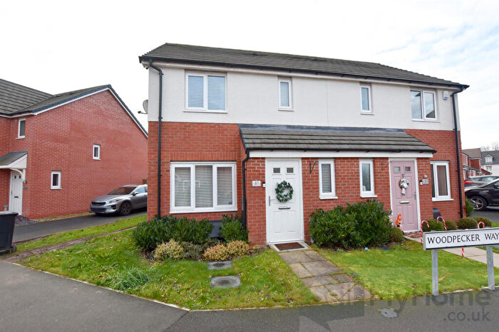 3 Bedroom Semi-Detached House For Sale In Woodpecker Way, Shepshed, Loughborough, LE12